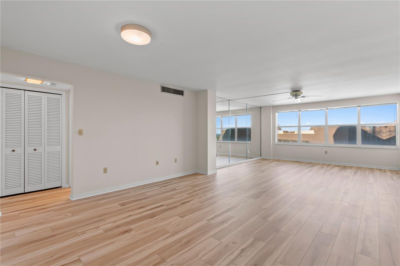 BAYWAY ISLES POINT BRITTANY FOUR - Residential