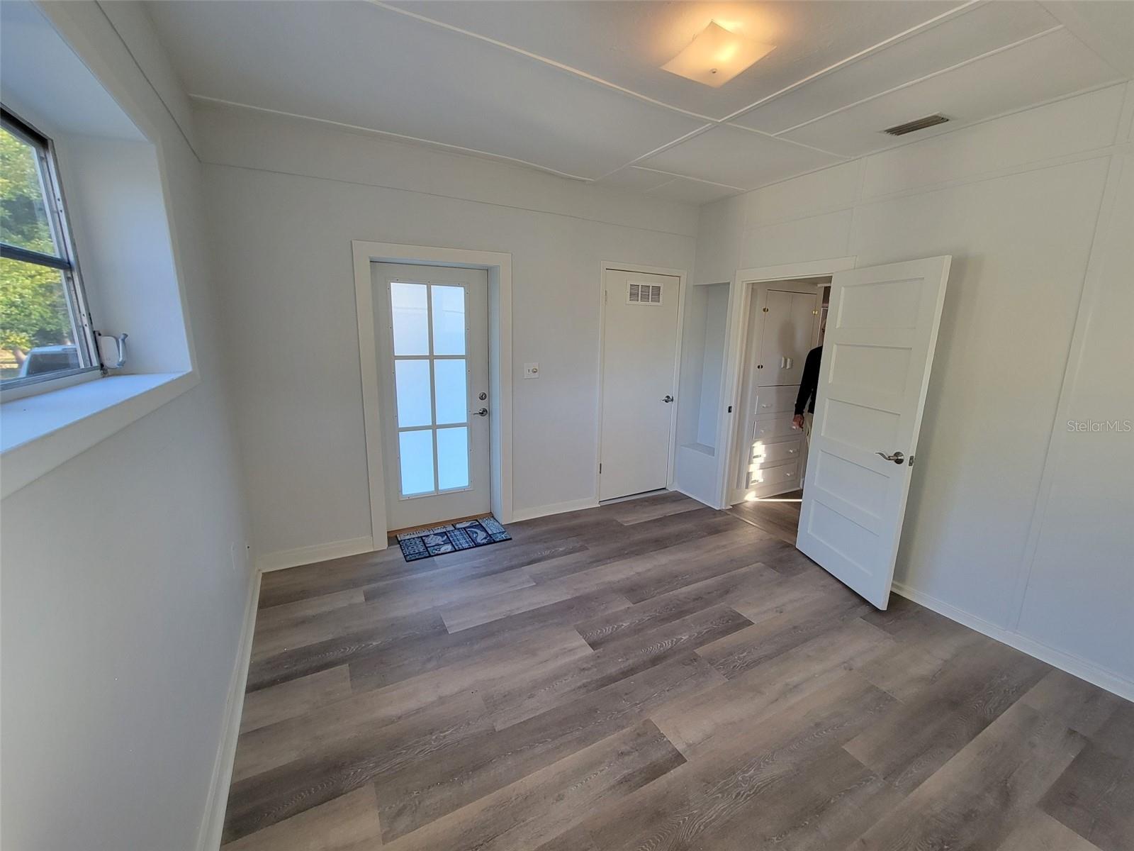 MOUNT PLEASANT - Residential