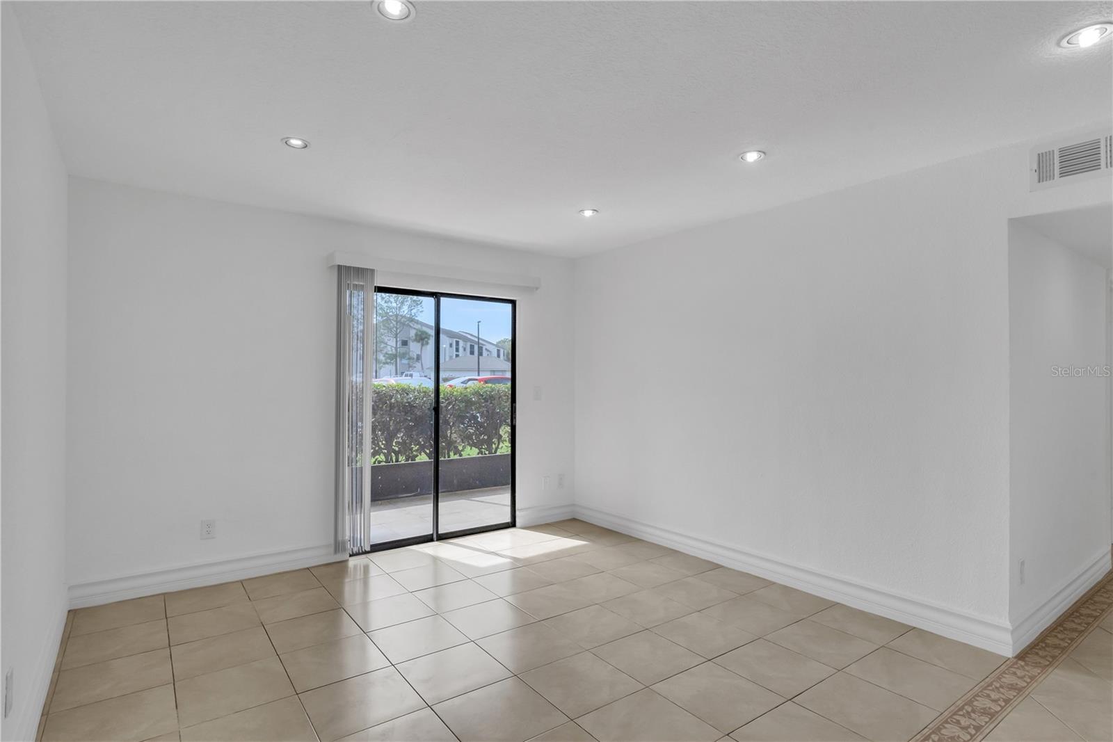 CASCADE AT KISSIMMEE CONDO - Residential