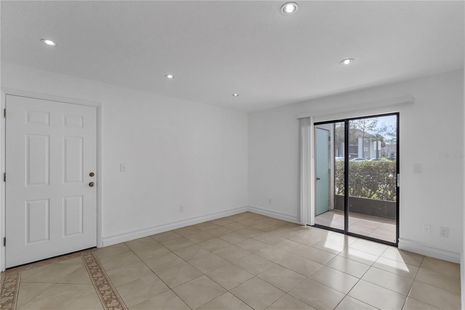 CASCADE AT KISSIMMEE CONDO - Residential