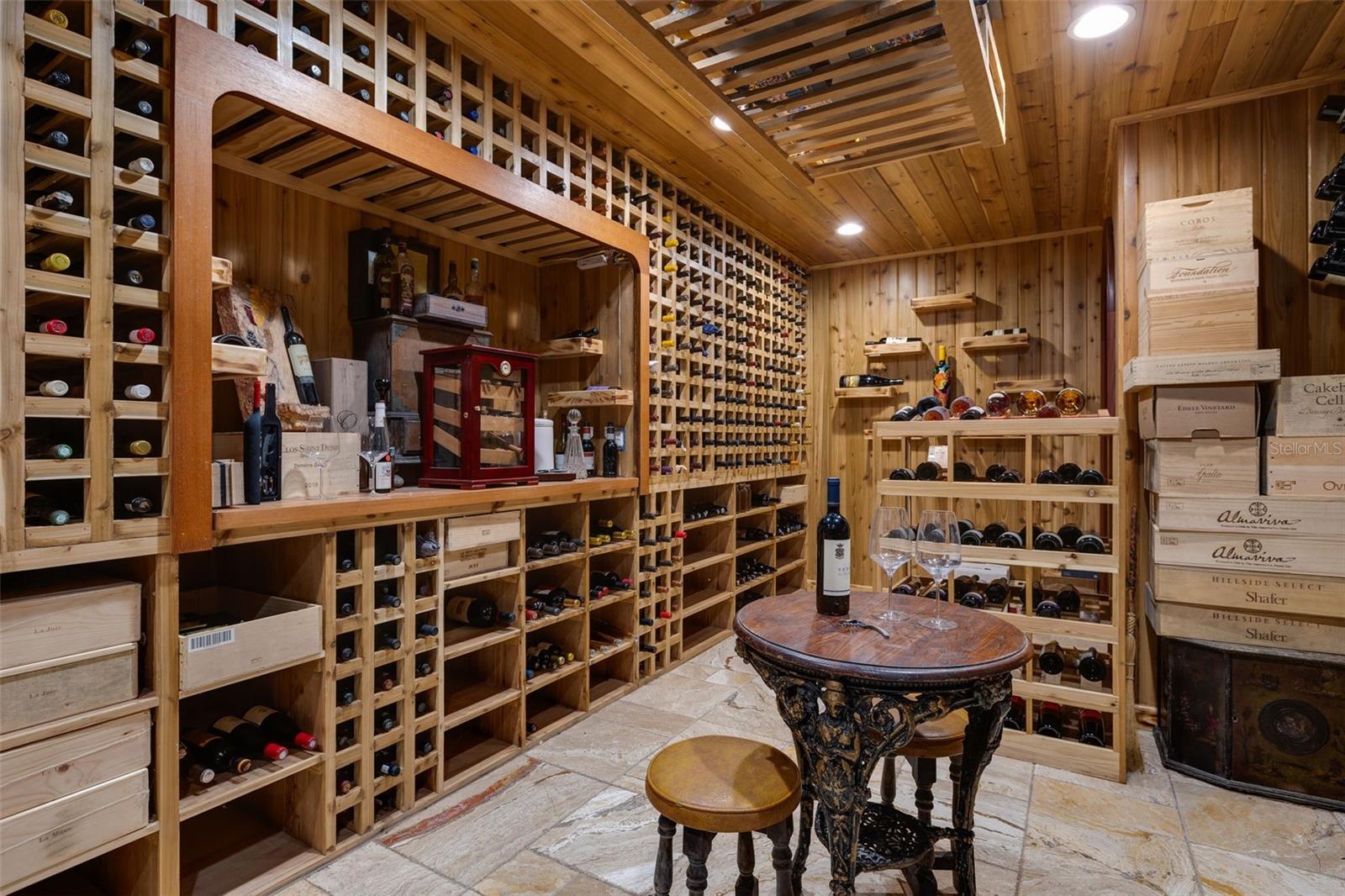 MOUNT DORA GARDNERS - Residential