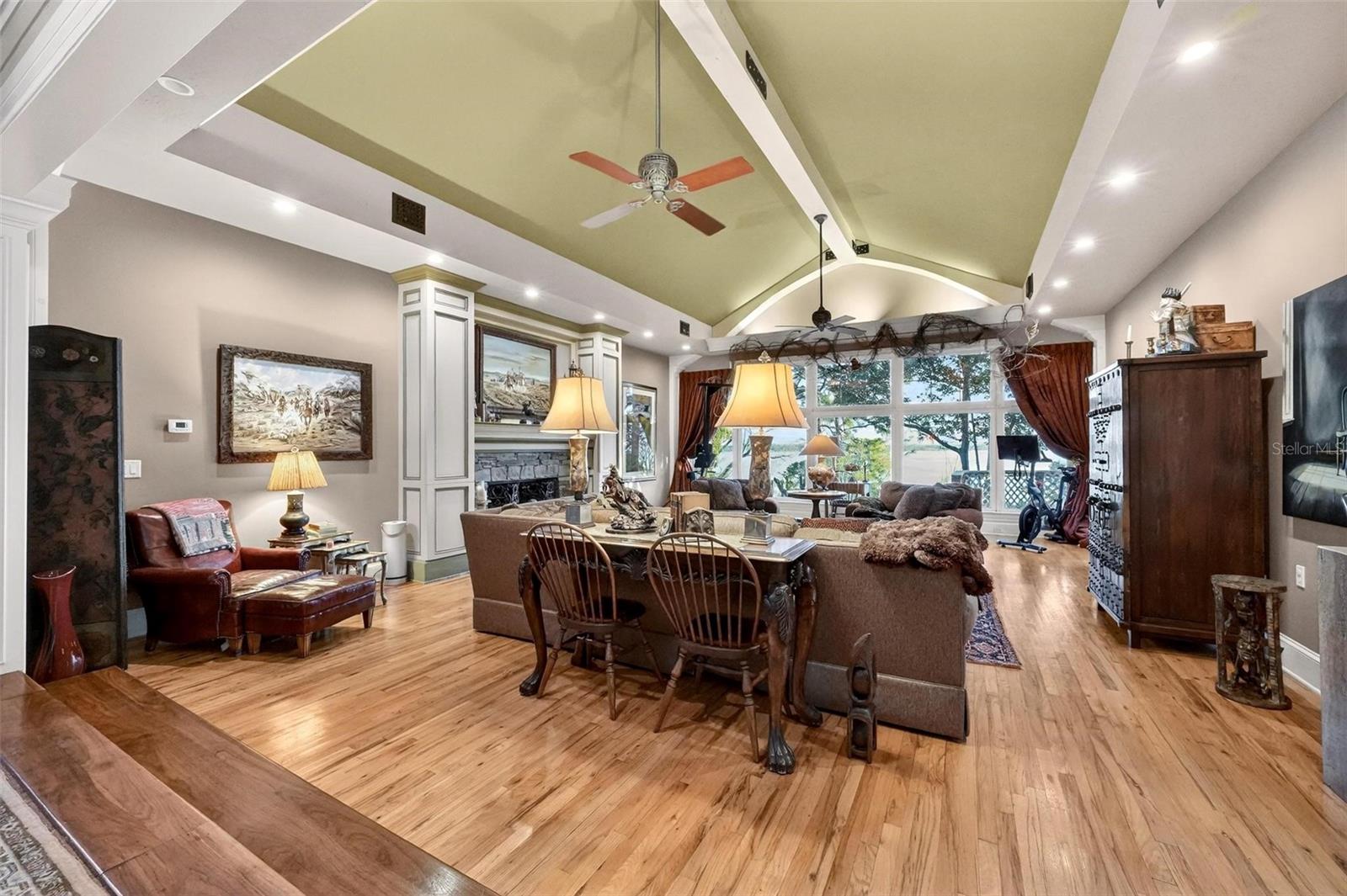 MOUNT DORA GARDNERS - Residential