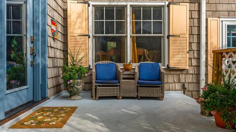 Tiny photo for 976 Fairview Avenue, Mount Dora, FL 32757 (MLS # G5109268)