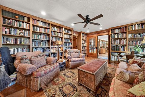 Tiny photo for 976 Fairview Avenue, Mount Dora, FL 32757 (MLS # G5109268)