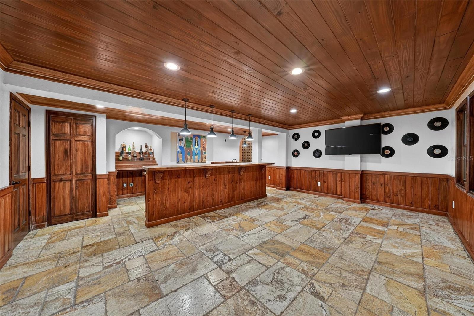 MOUNT DORA GARDNERS - Residential