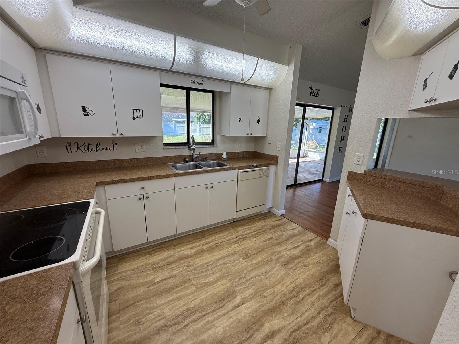 14078 SPRING HILL DRIVE