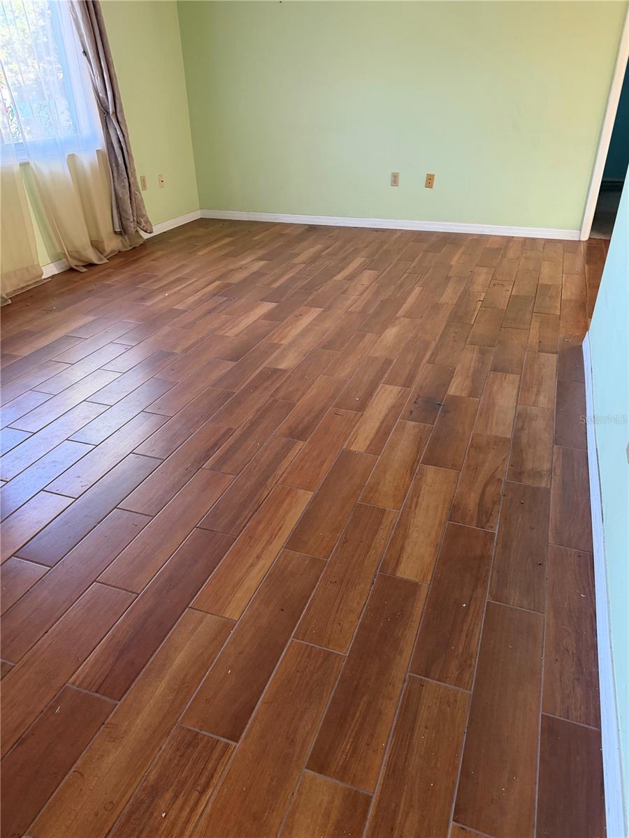 HILLANDALE - Residential