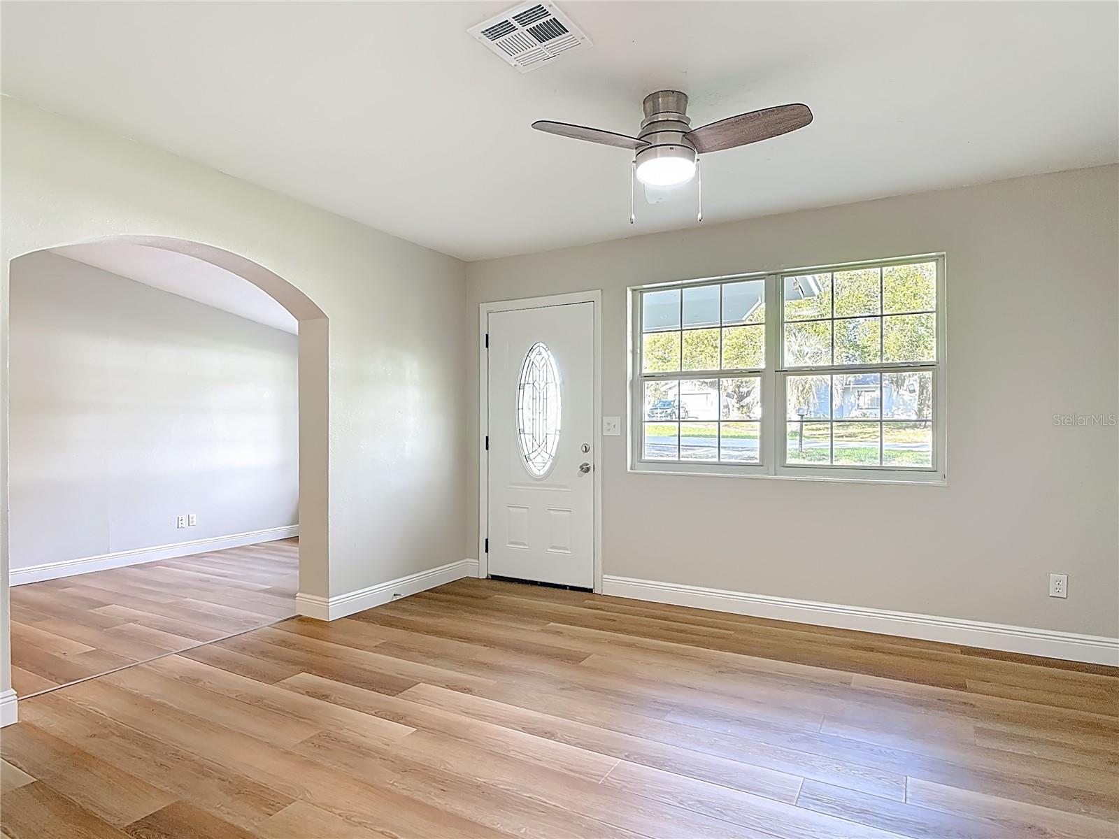 THREADGILL RESUB UNIT 01 - Residential