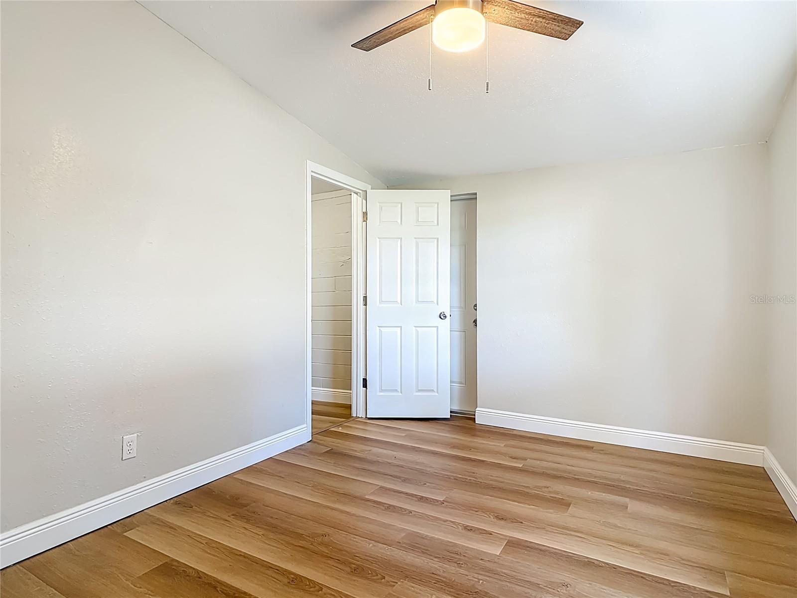 THREADGILL RESUB UNIT 01 - Residential