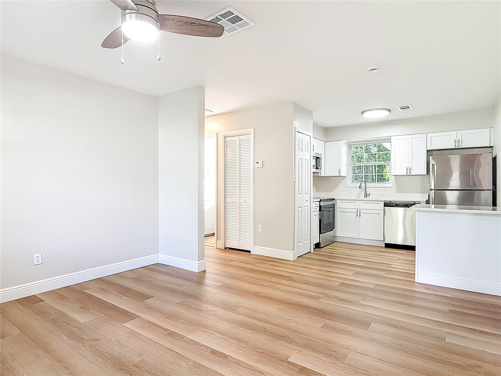 THREADGILL RESUB UNIT 01 - Residential