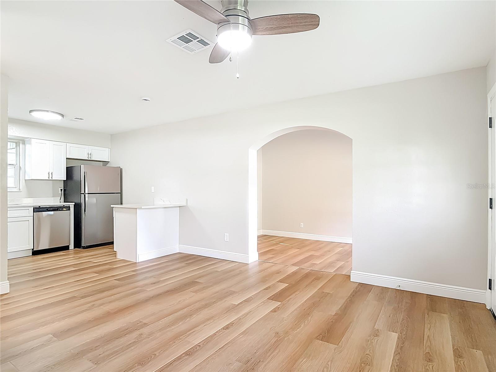 THREADGILL RESUB UNIT 01 - Residential