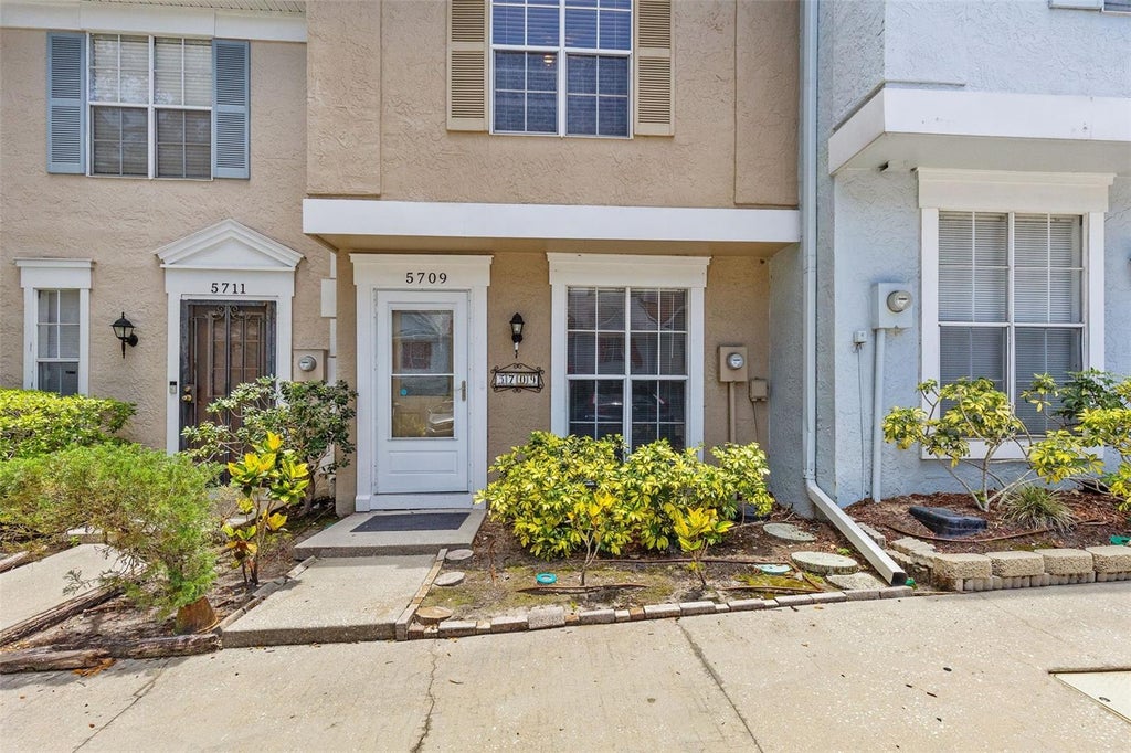 Photo of 5709 Dalden Drive #5709, Tampa, FL 33617 (MLS # TB8517031)