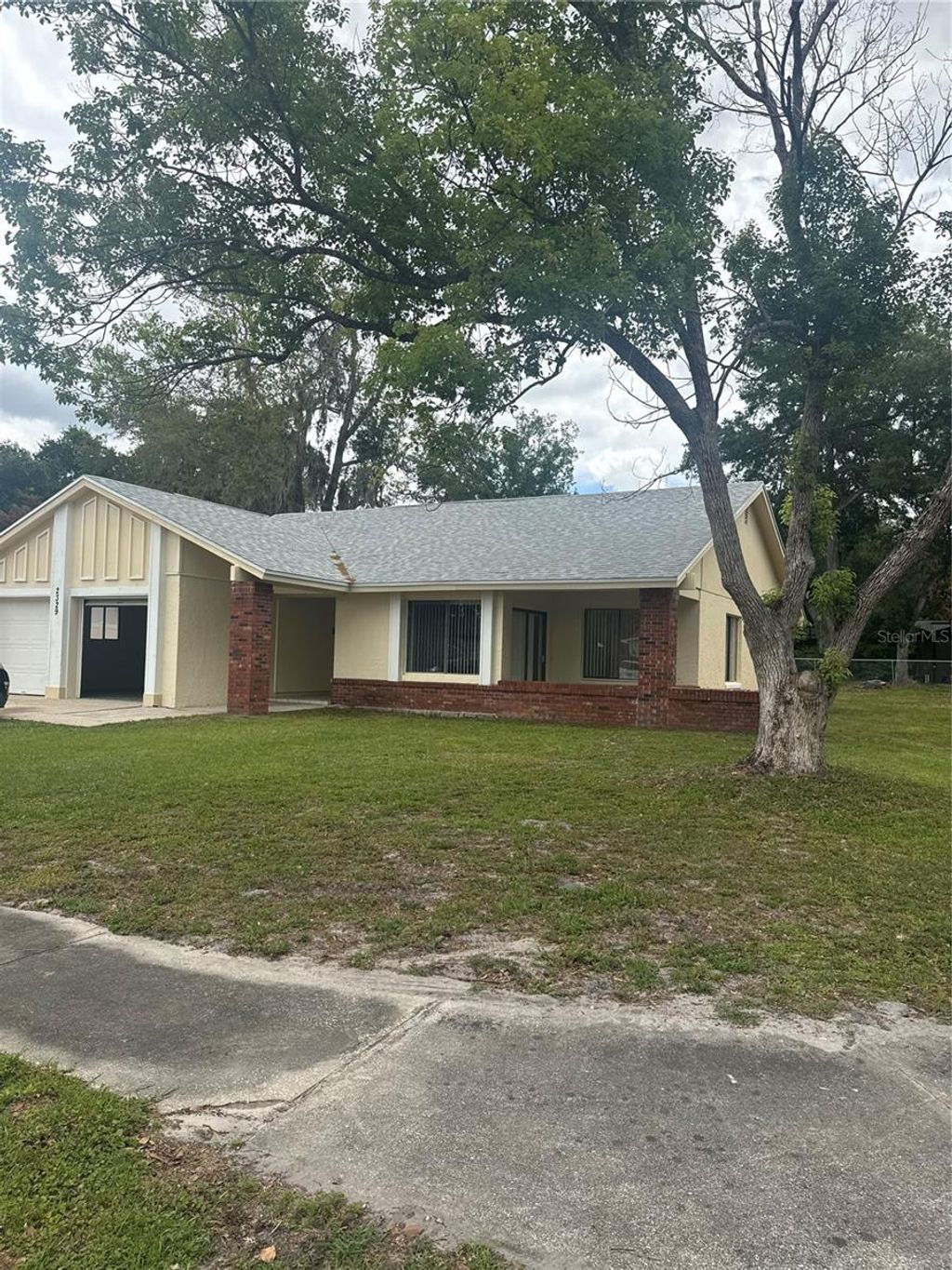 Photo of 2329 Pine Tree Court, Kissimmee, FL 34744 (MLS # S5148469)