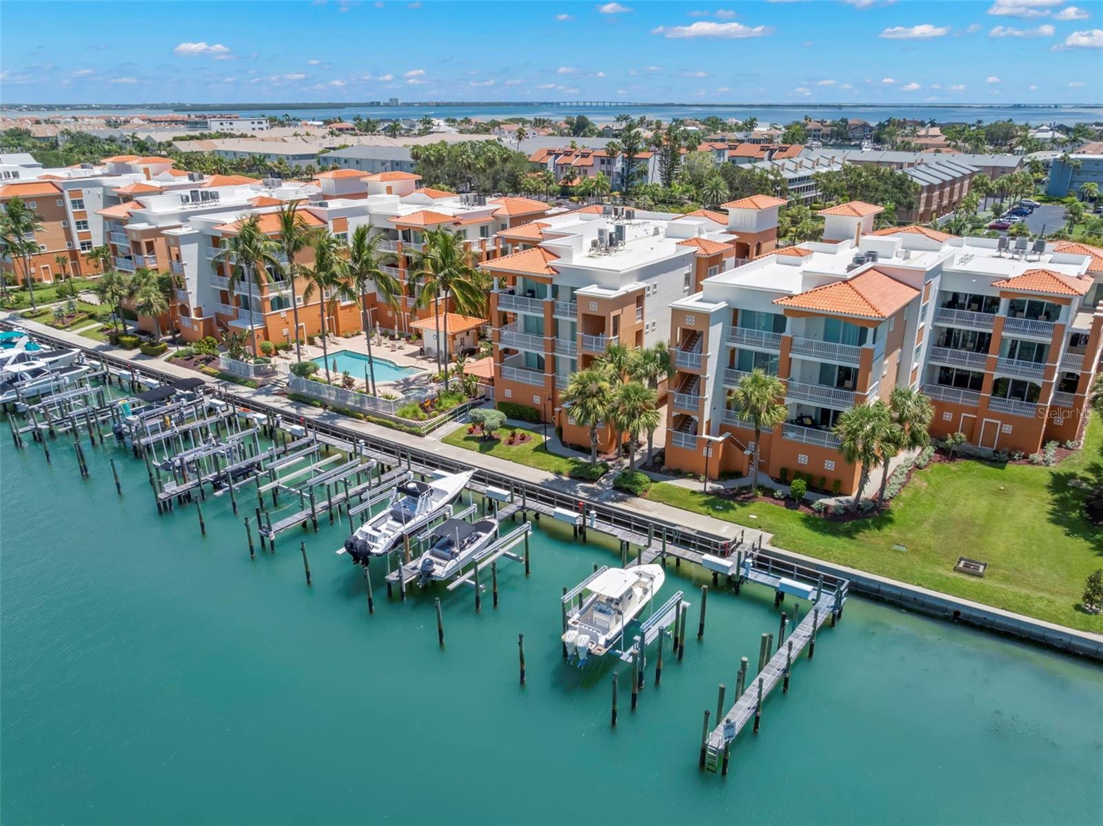 650 PINELLAS BAYWAY S 2301