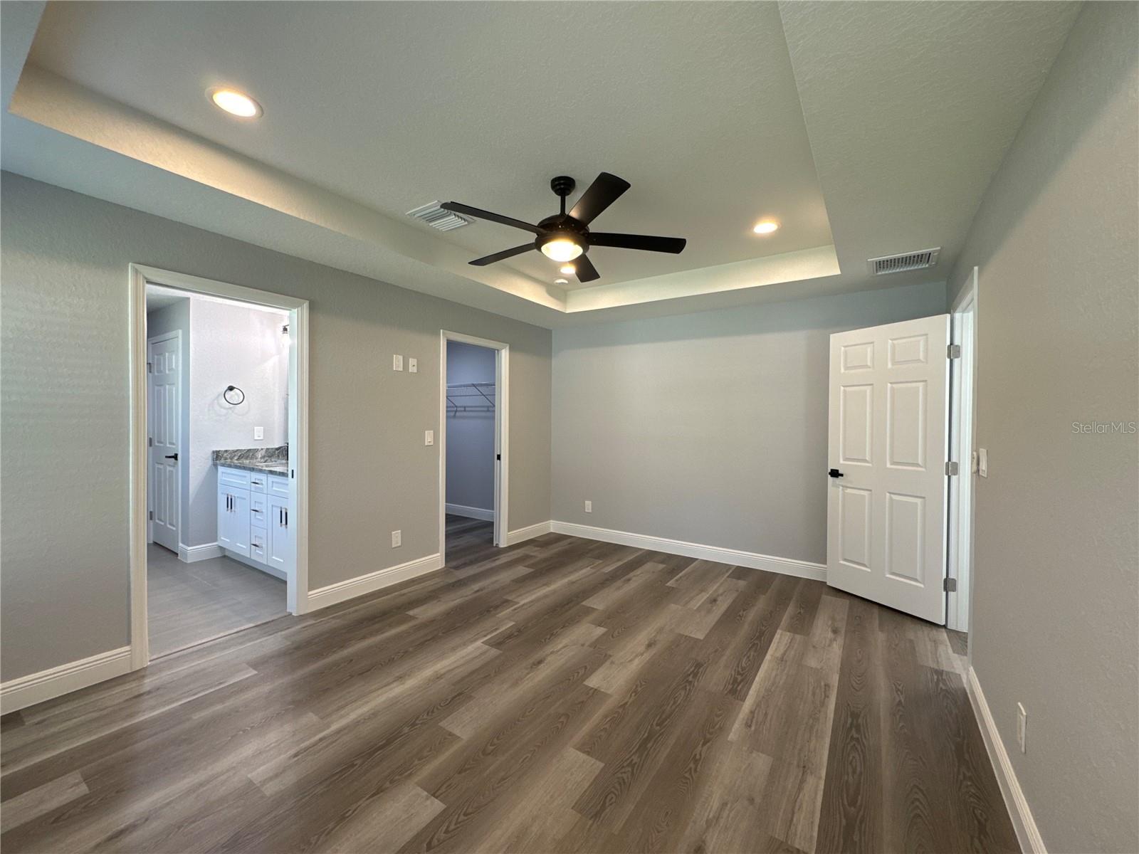 TAMPA OVERLOOK - Residential