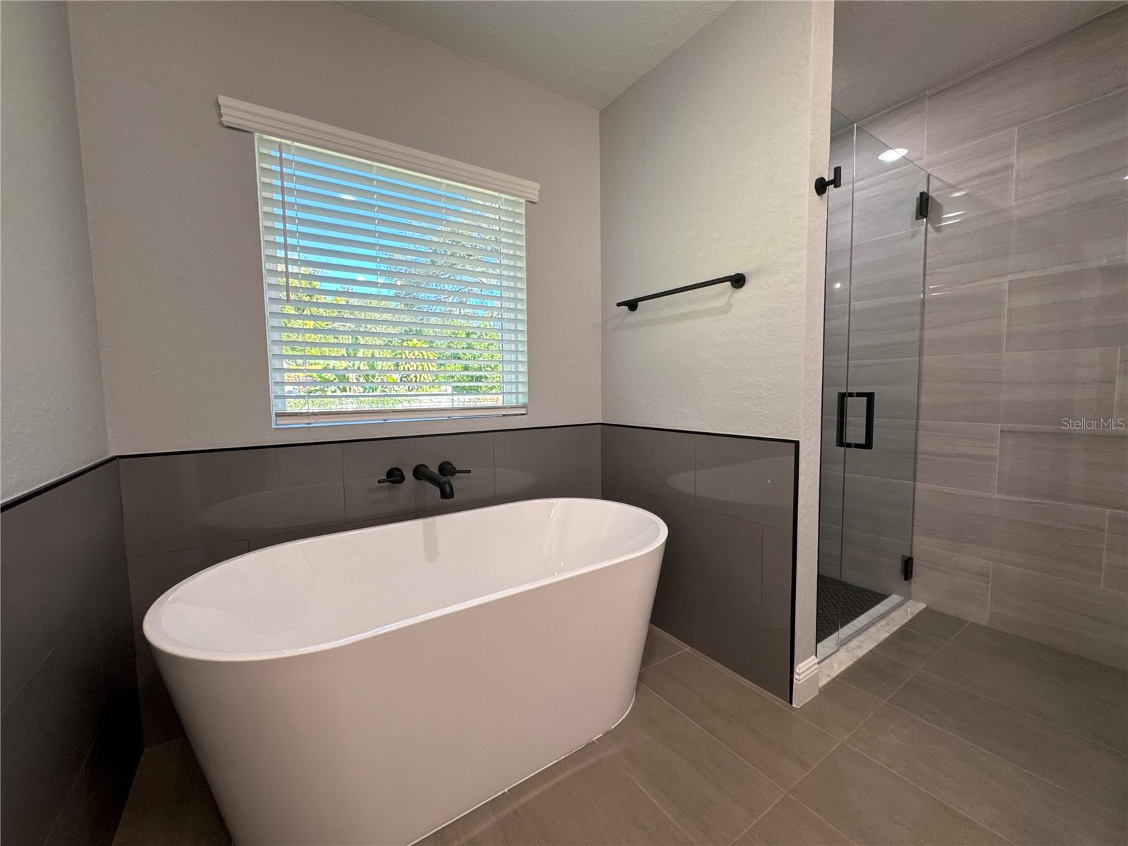 TAMPA OVERLOOK - Residential