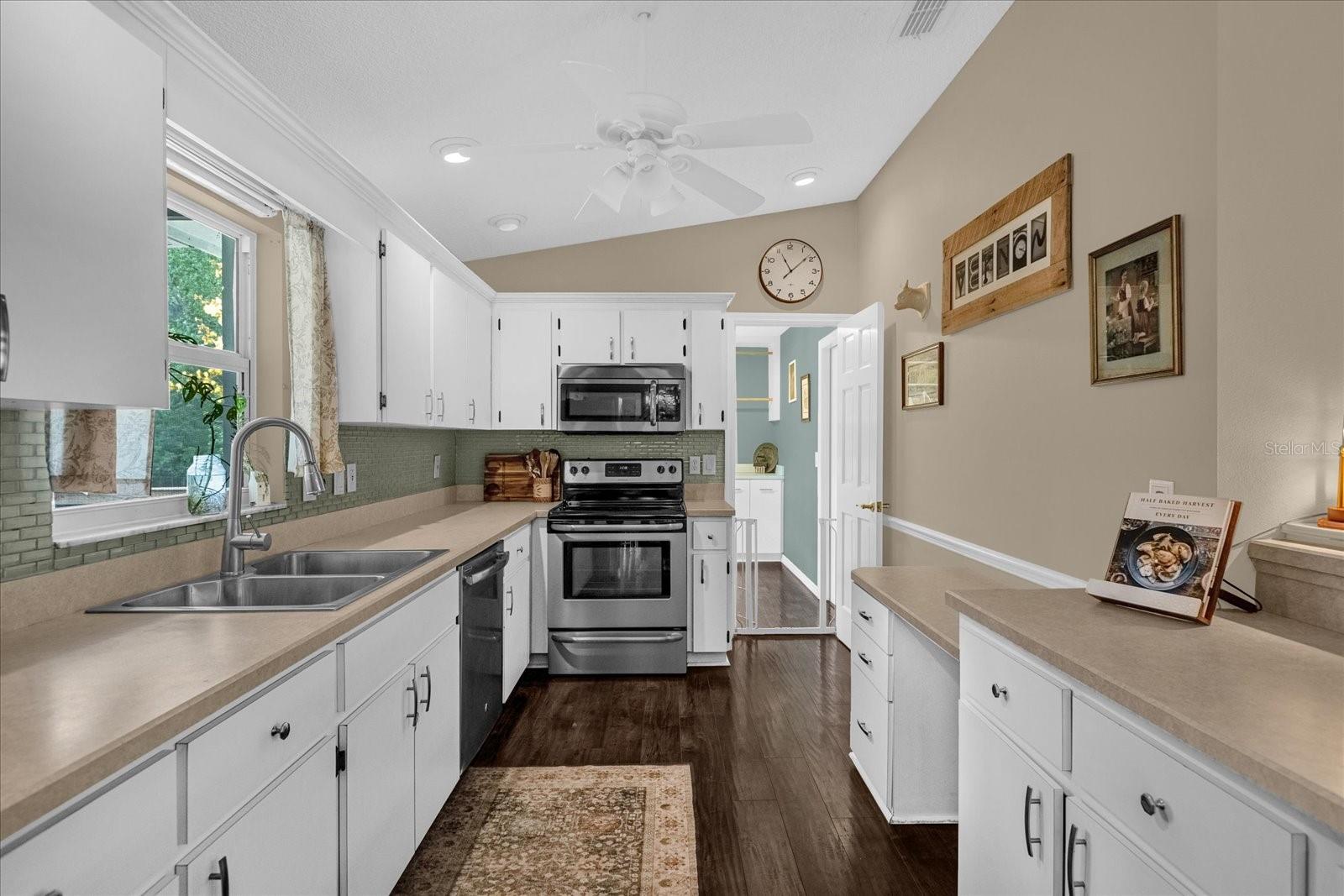 GLENVIEW ESTATES 2ND ADD - Residential