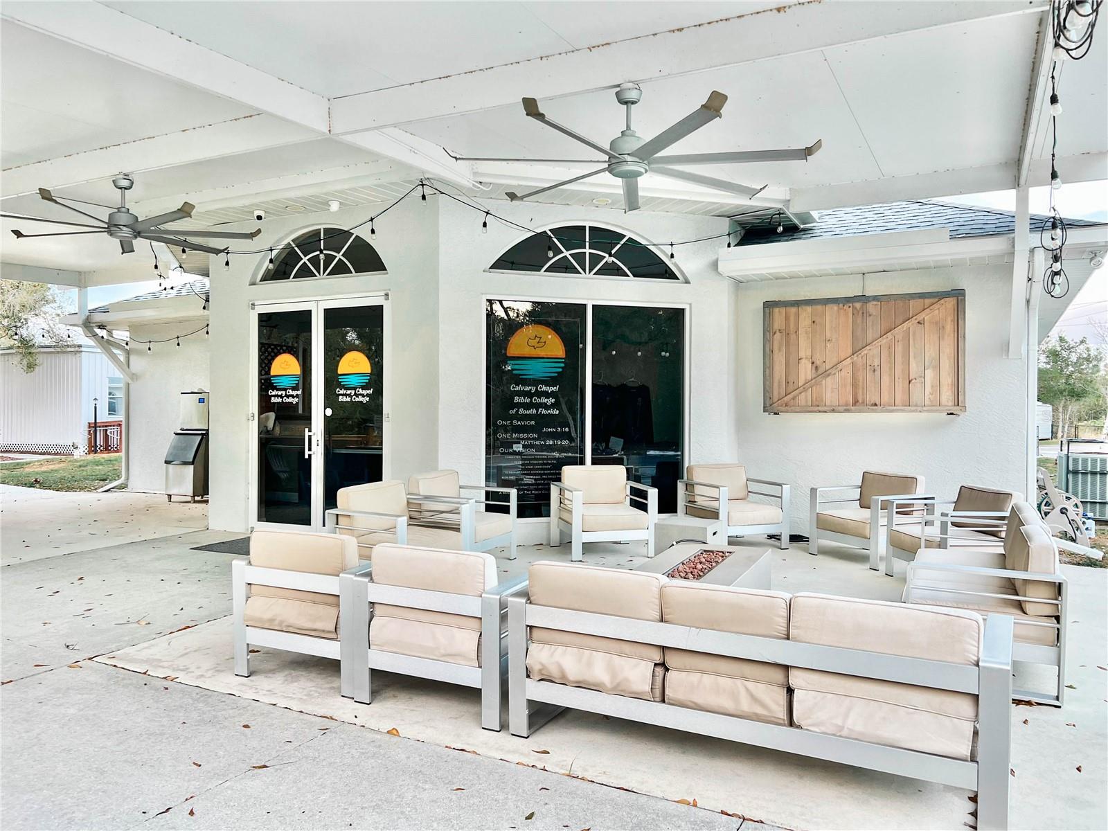 TEE & GREEN ESTATES 1ST ADD - Commercial Sale