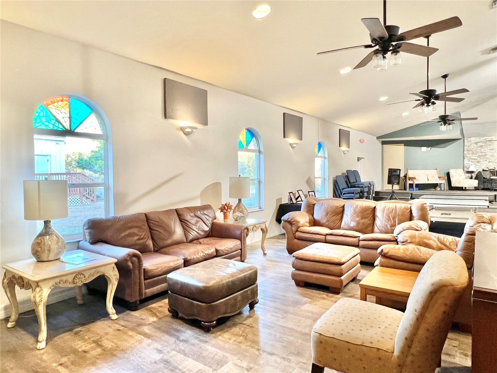 TEE & GREEN ESTATES 1ST ADD - Commercial Sale