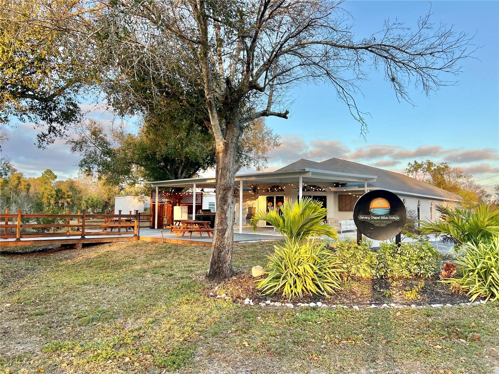 TEE & GREEN ESTATES 1ST ADD - Commercial Sale