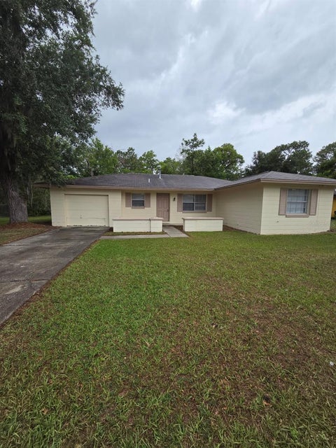 Photo of 14676 SW 43rd Court Rd, Ocala, FL 34473 (MLS # OM724663)