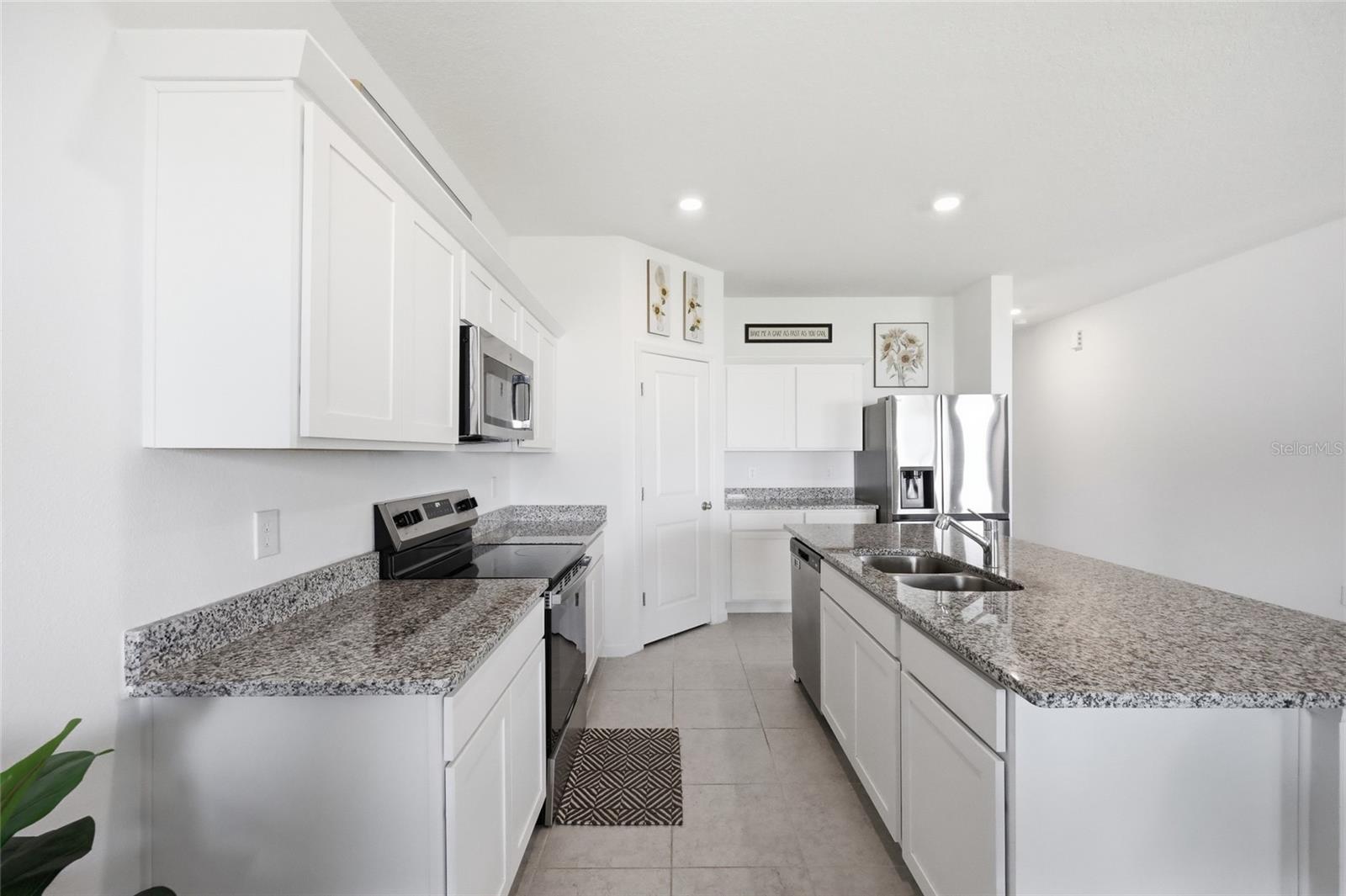 VILLAGES/MINNEOLA HILLS PH 2A - Residential