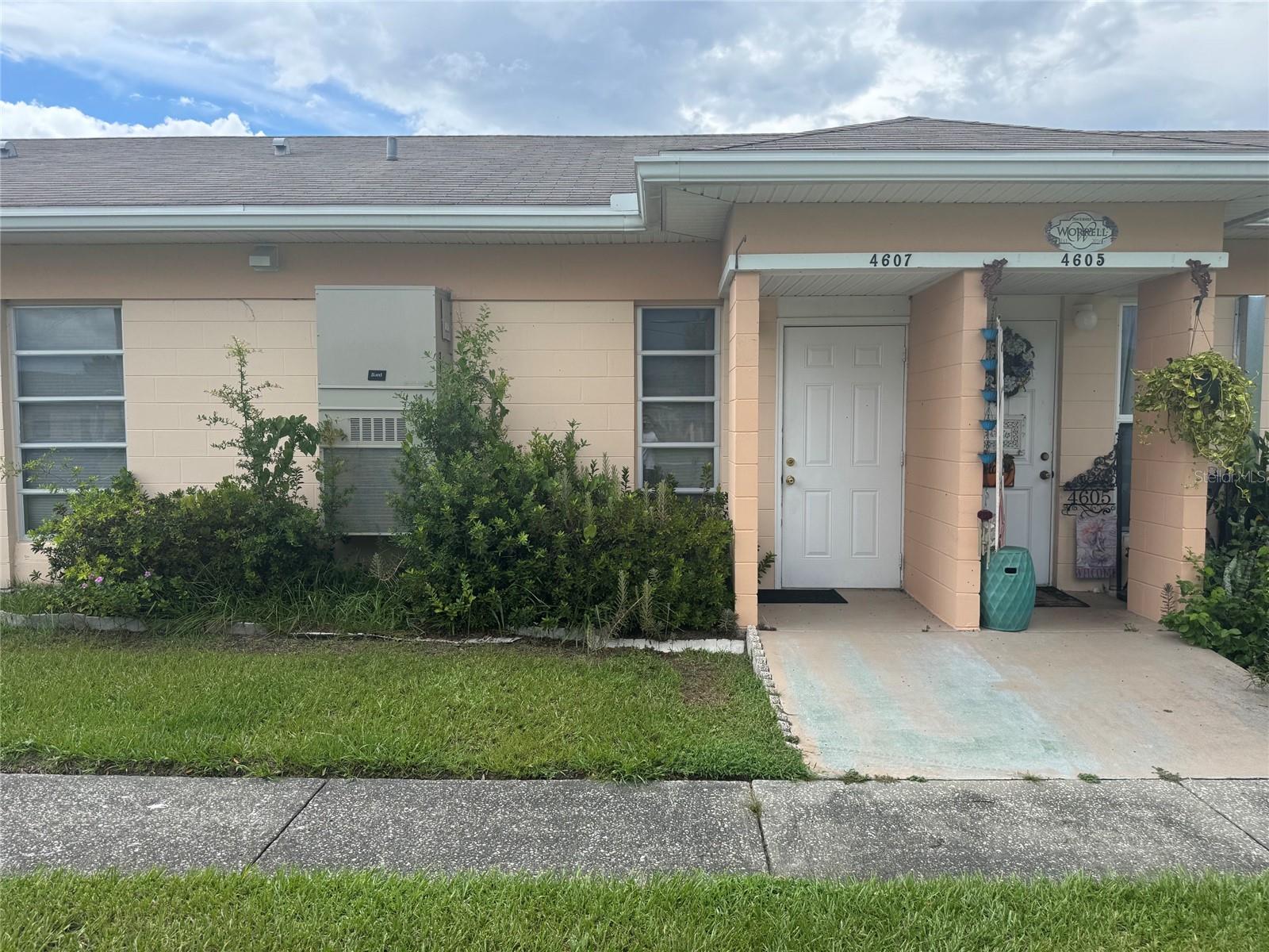 4607 CLUB CIRCLE