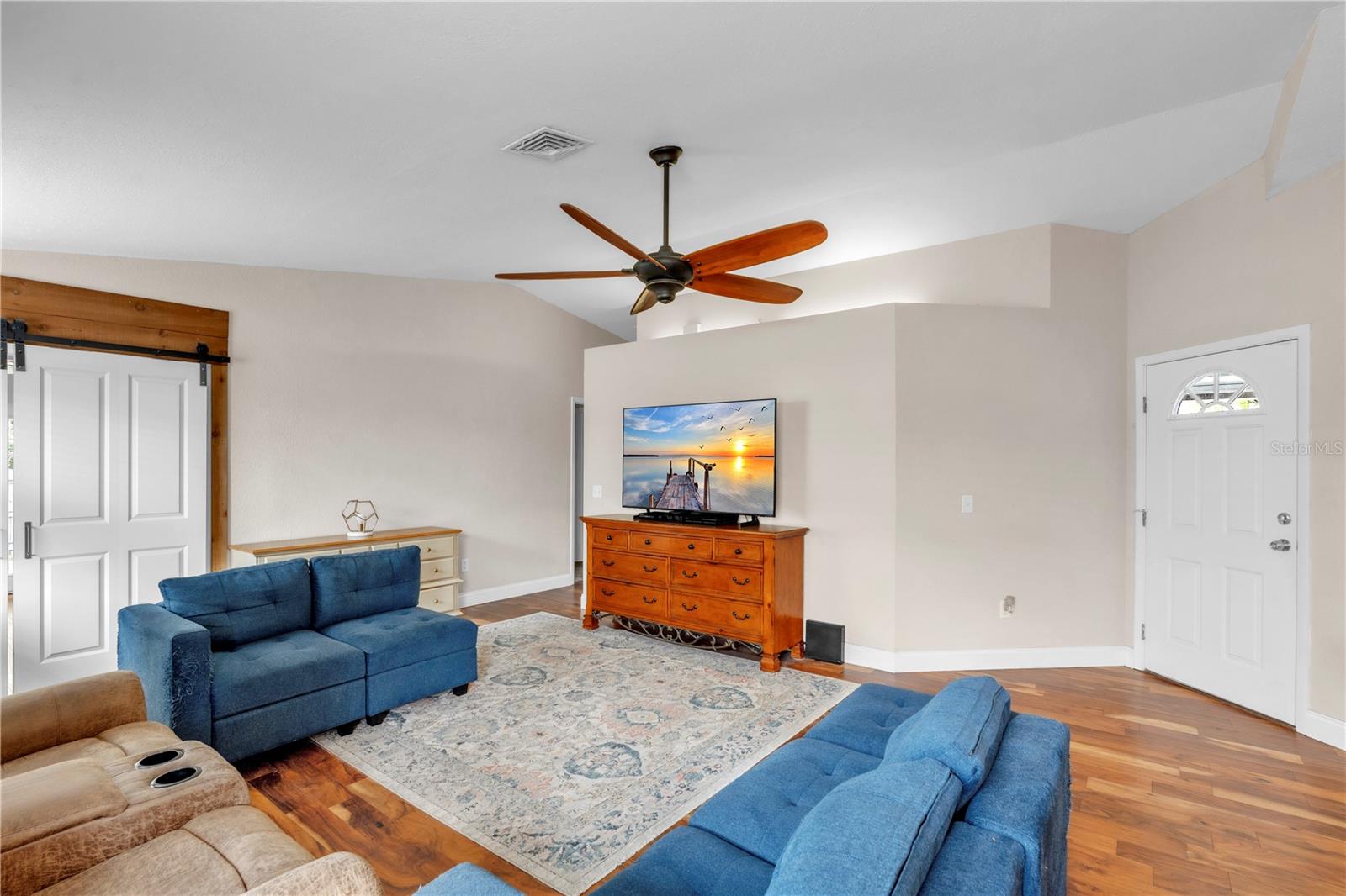 VENICE GROVES - Residential