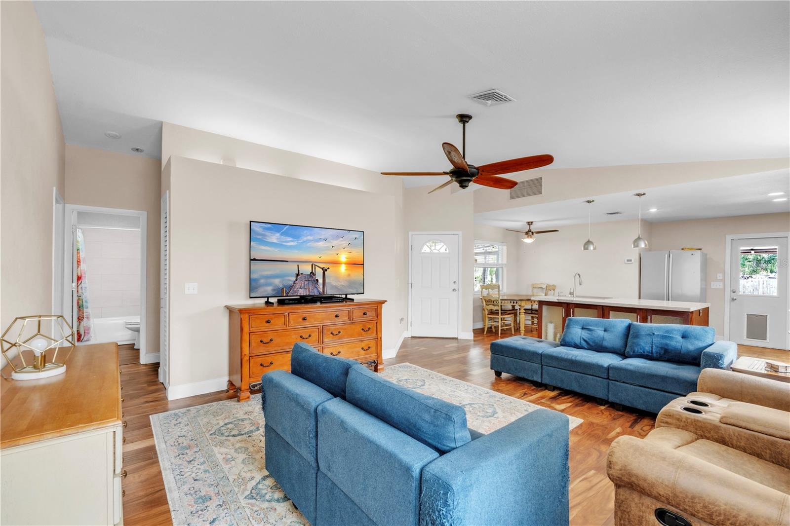 VENICE GROVES - Residential