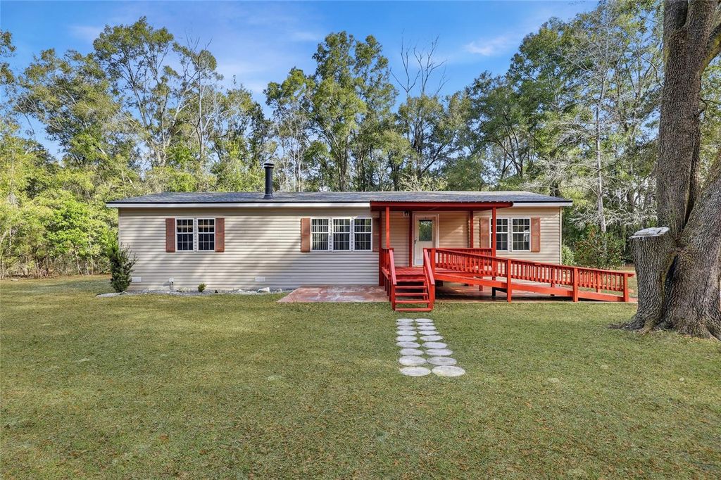 Photo of 269 SW Backwoods Glen, Fort White, FL 32038 (MLS # GC536959)