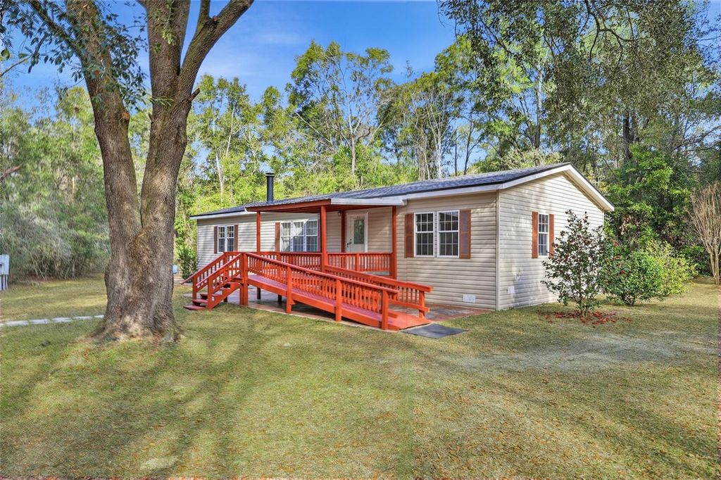 Photo of 269 SW Backwoods Glen, Fort White, FL 32038 (MLS # GC536959)