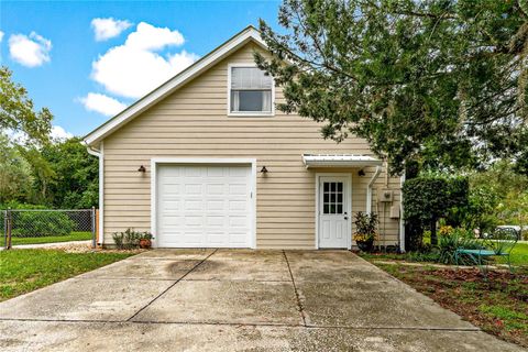 A home in BROOKSVILLE