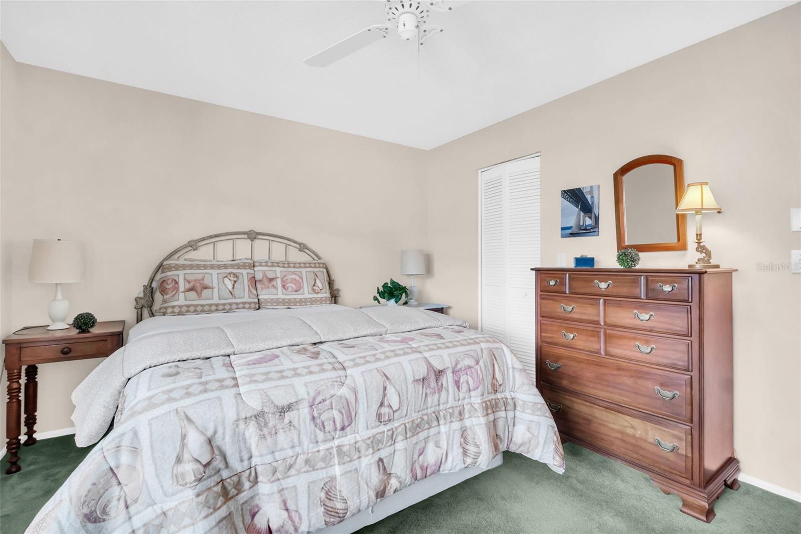 HIGHLAND LAKES SUTTON PLACE - Residential