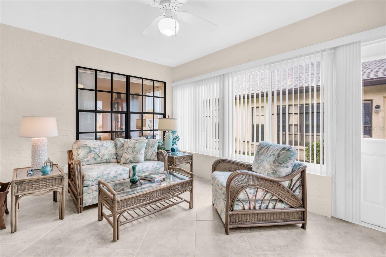 HIGHLAND LAKES SUTTON PLACE - Residential