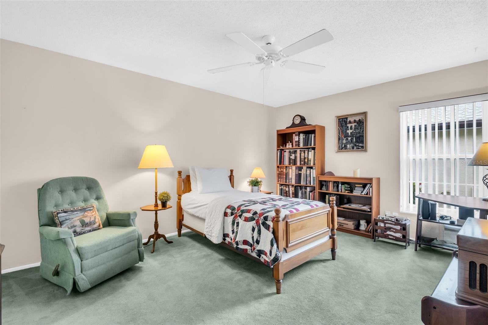 HIGHLAND LAKES SUTTON PLACE - Residential