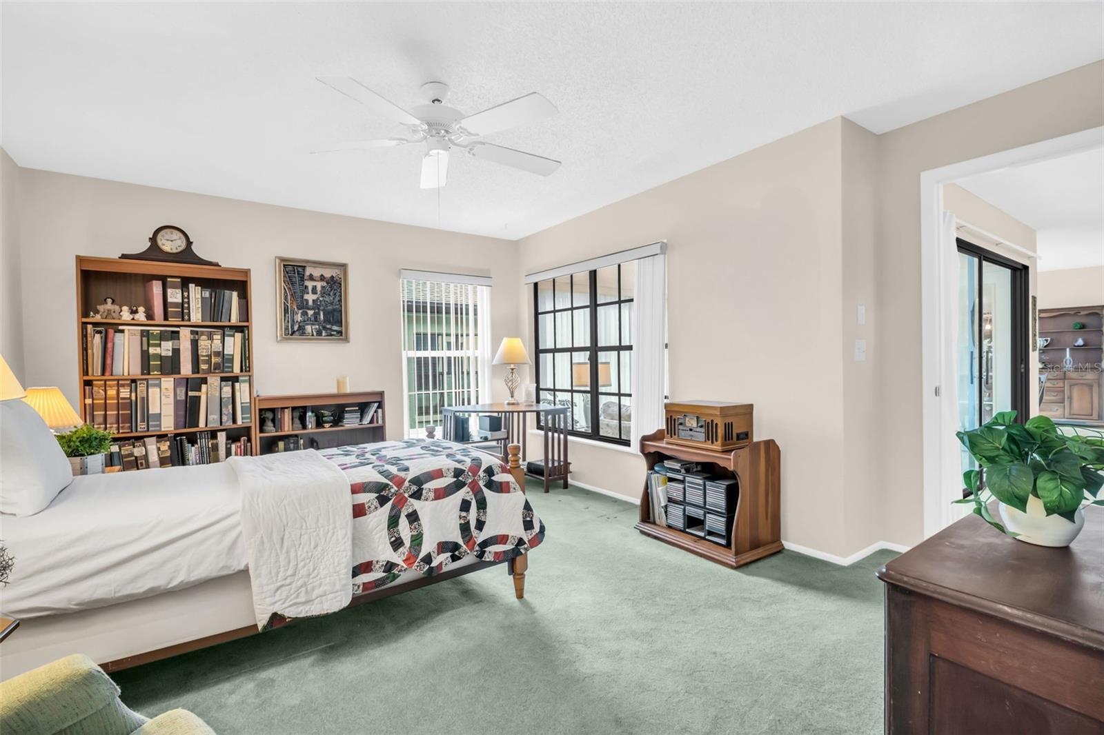 HIGHLAND LAKES SUTTON PLACE - Residential