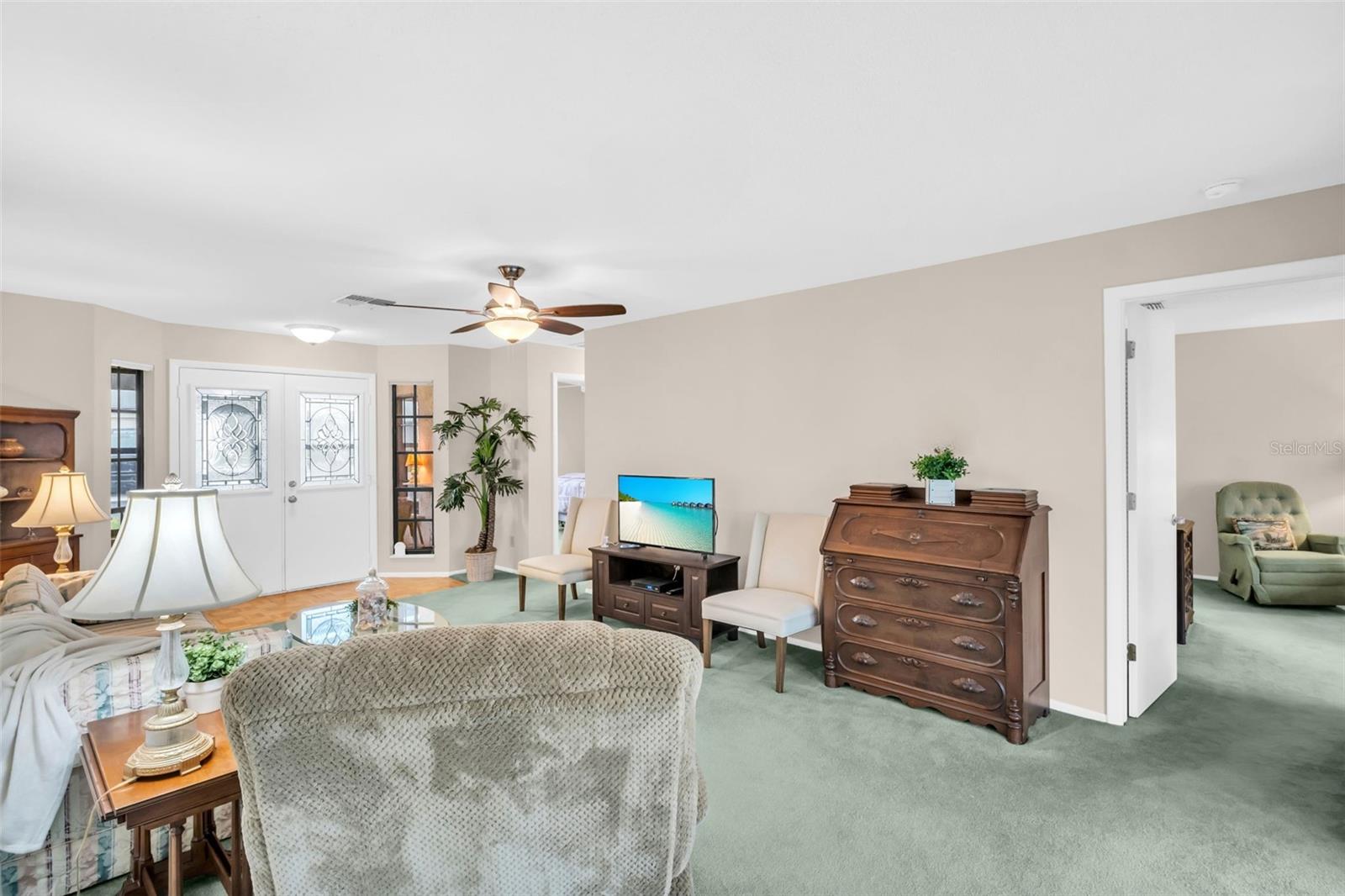 HIGHLAND LAKES SUTTON PLACE - Residential