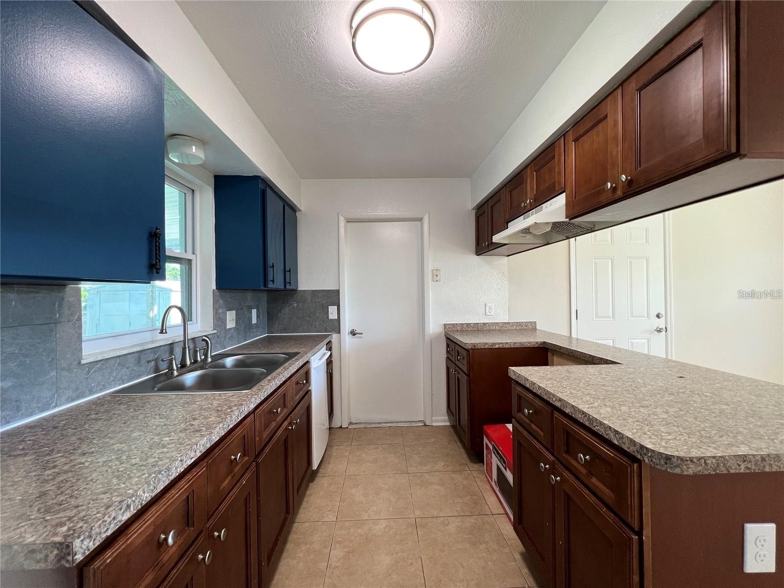 BACCHUS GDNS SEC 1 - Residential Lease