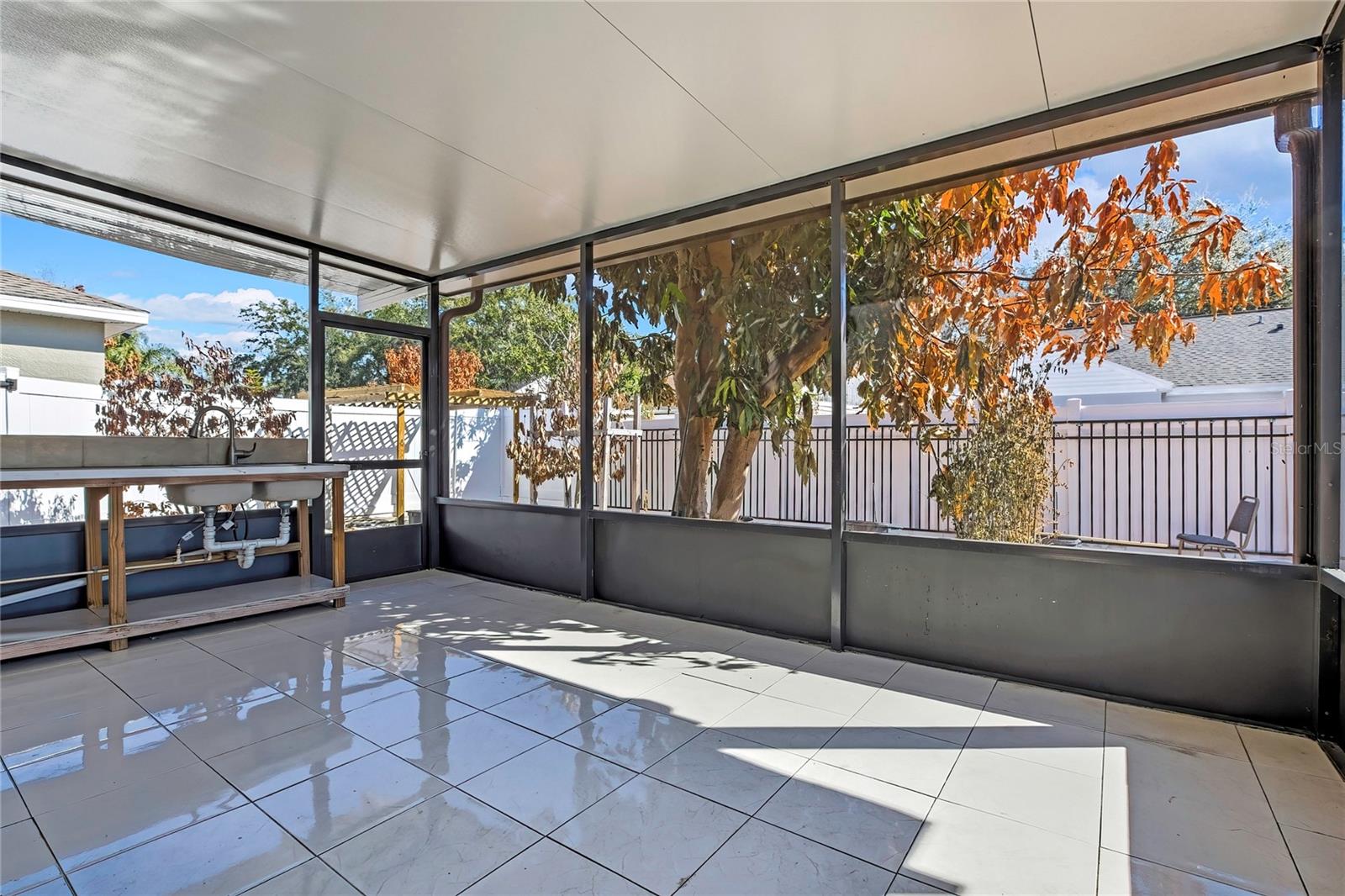 KINGS GATE SUB - Residential