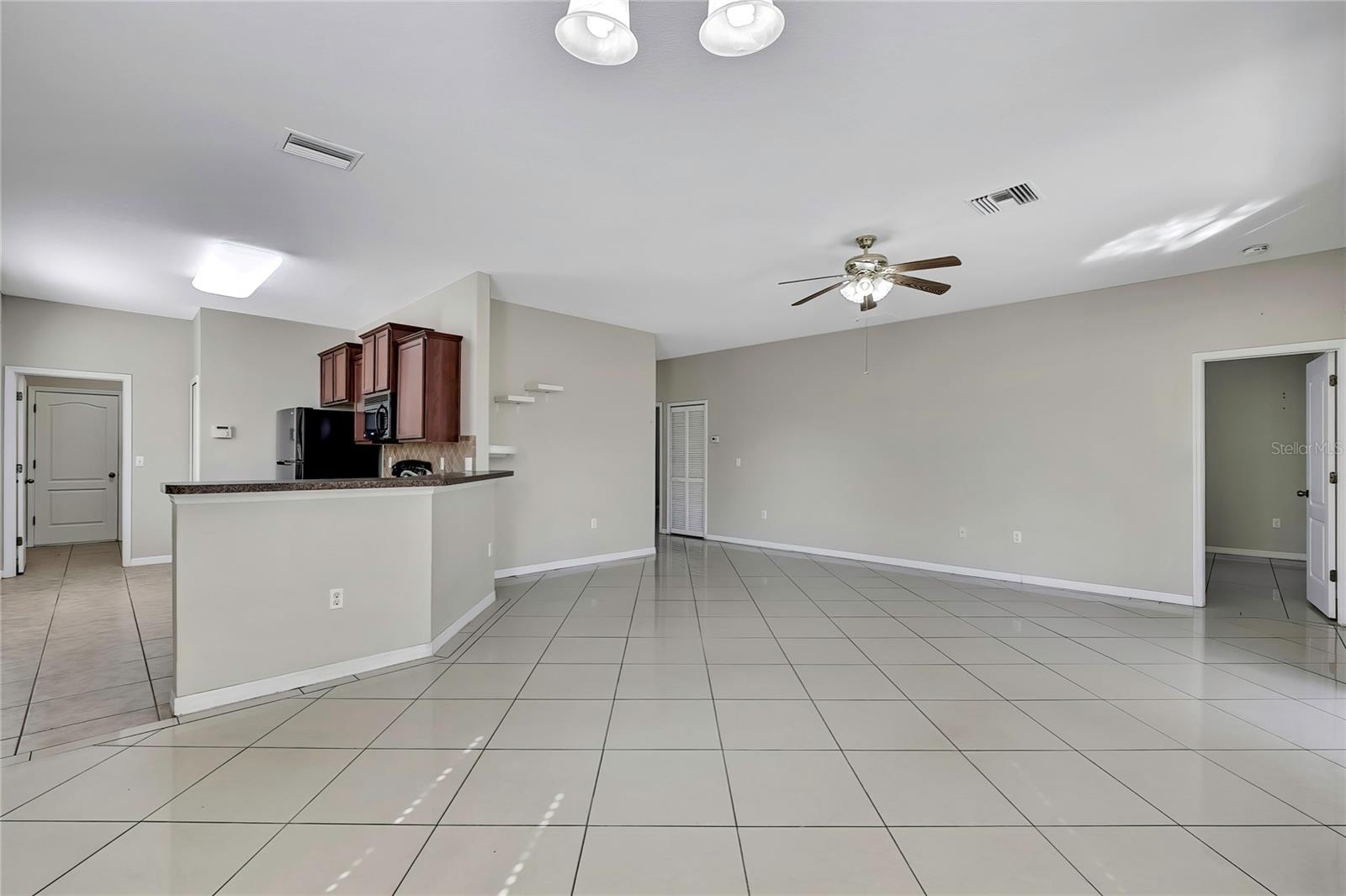 KINGS GATE SUB - Residential