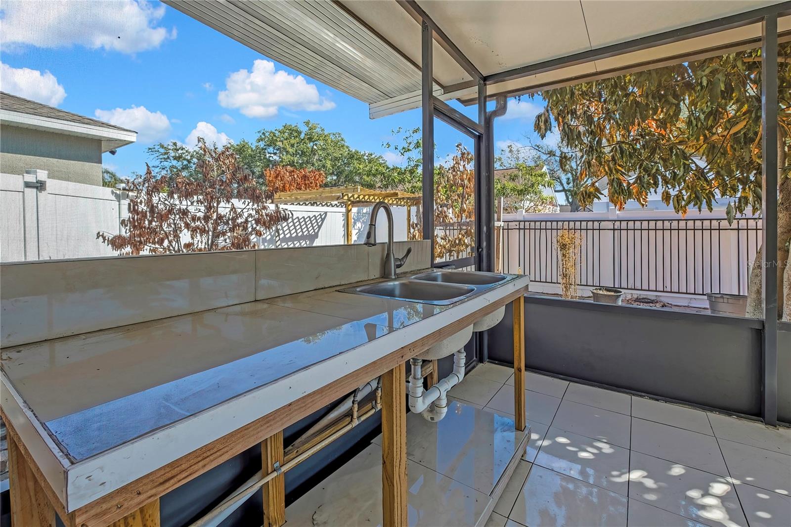 KINGS GATE SUB - Residential