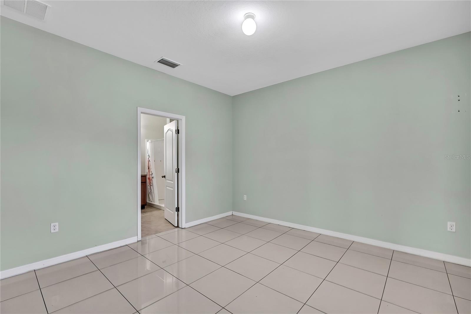 KINGS GATE SUB - Residential