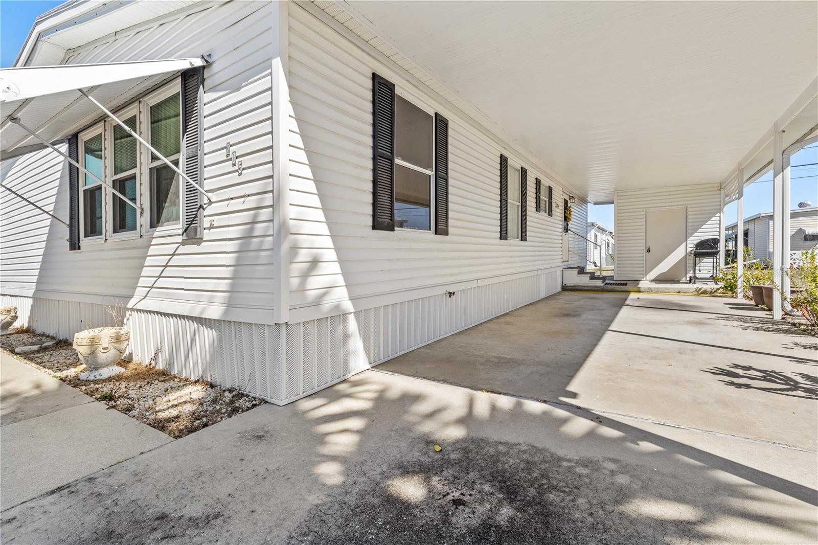 CARRIAGE VLGE U 01 - Residential