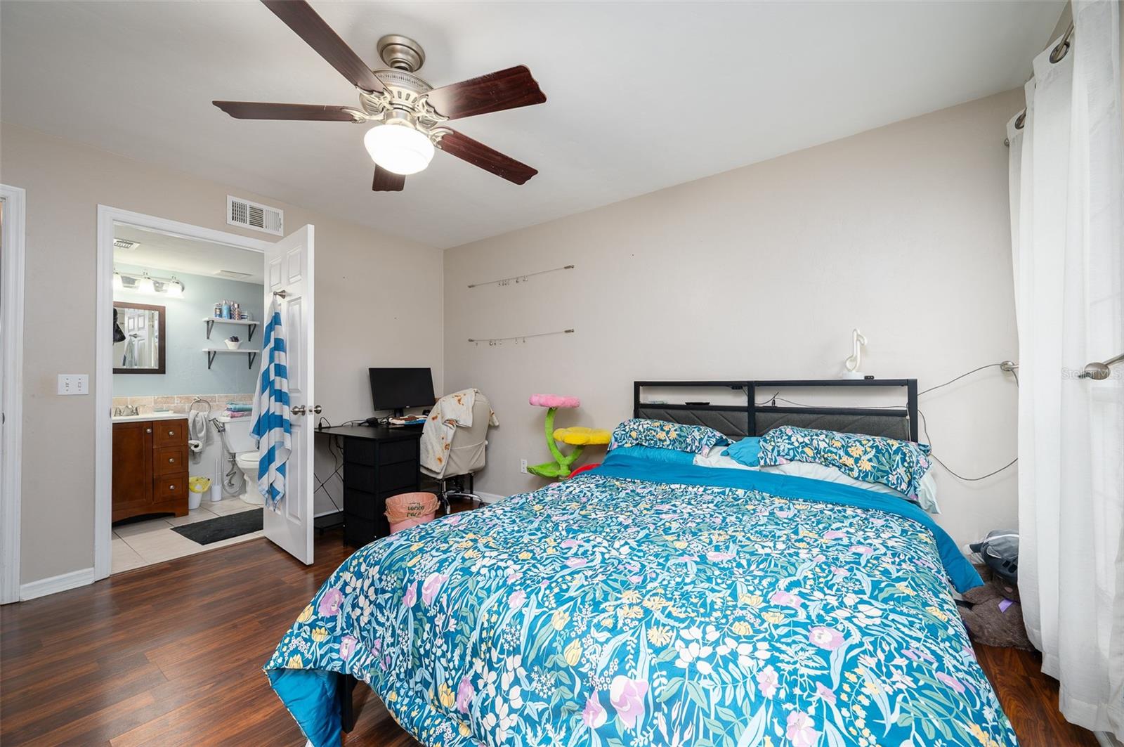 ROCKWOOD VILLAS - Residential