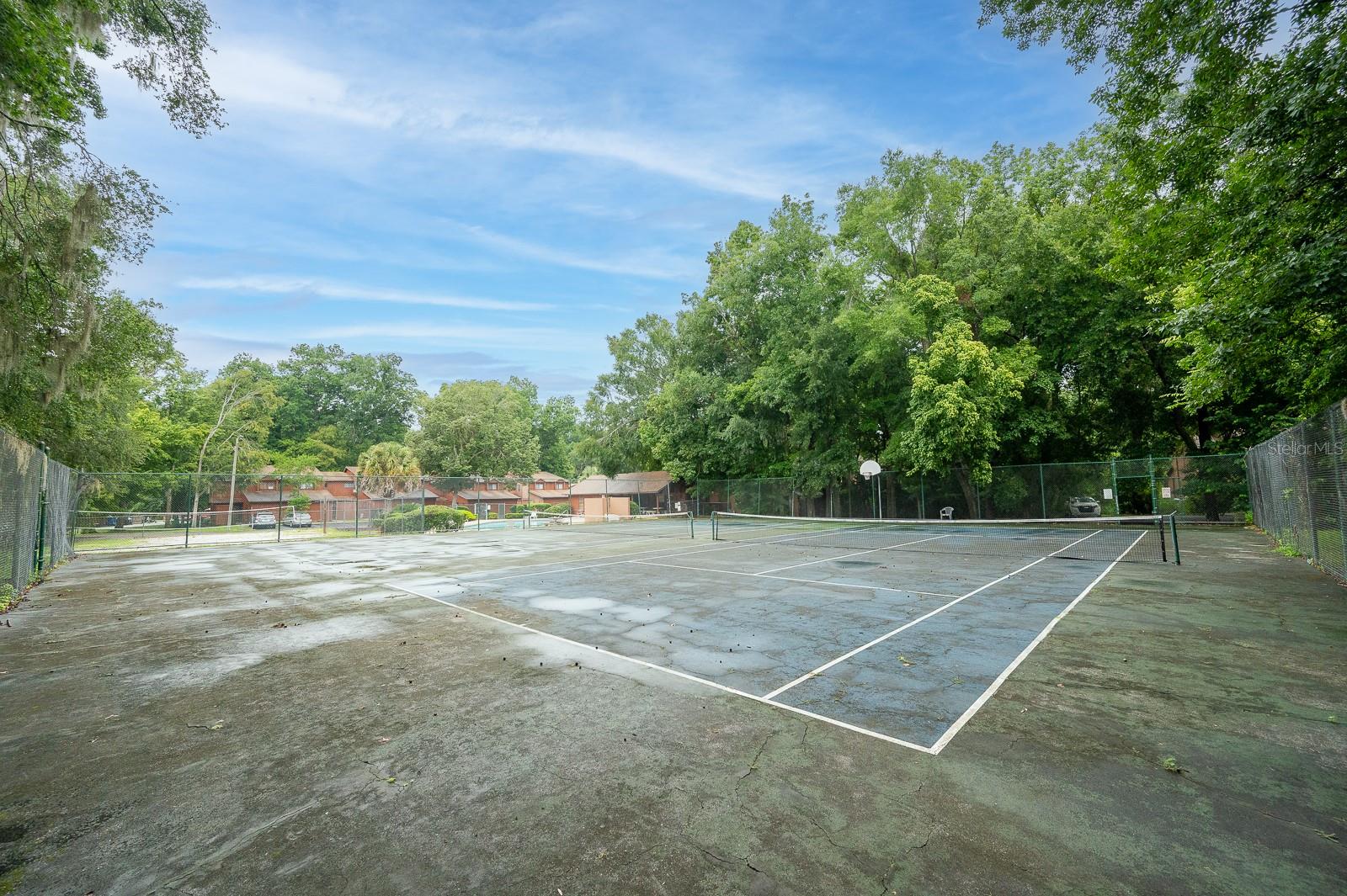 ROCKWOOD VILLAS - Residential