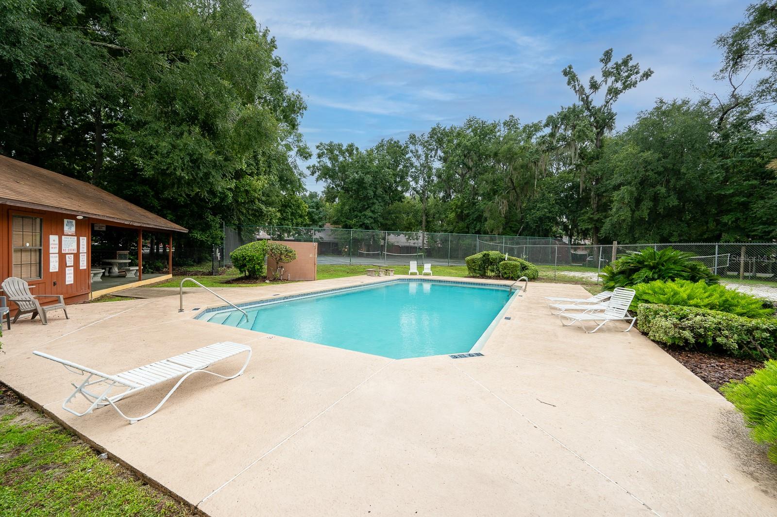 ROCKWOOD VILLAS - Residential