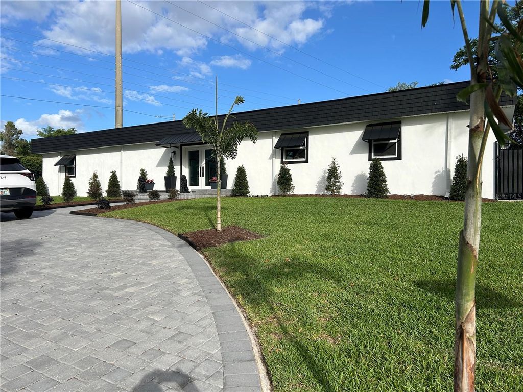 Photo of 5701 Tarawood Drive, Orlando, FL 32819 (MLS # R4910642)