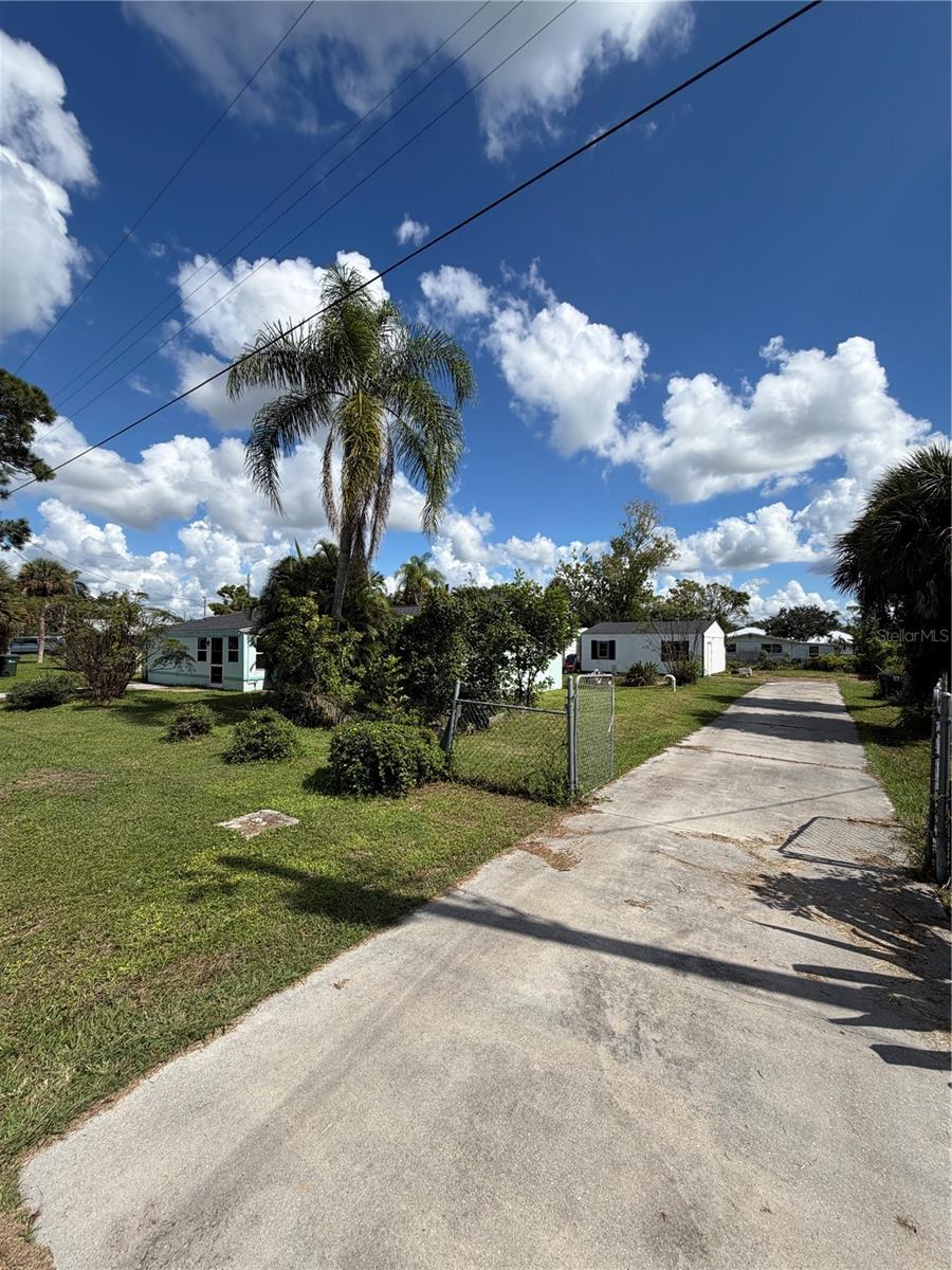 25 WARREN AVENUE, ENGLEWOOD, FL, 34223 2 25 WARREN AVENUE