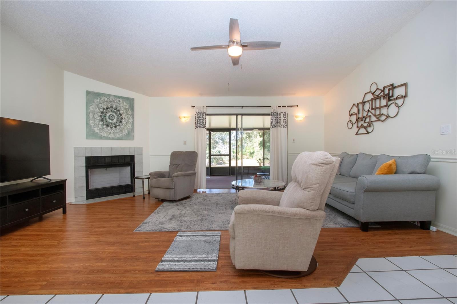 LAKEVIEW VILLAGE SEC A UNI - Residential