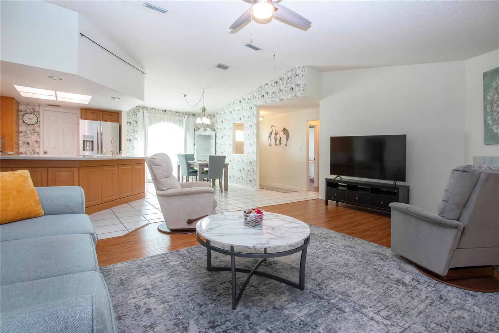 LAKEVIEW VILLAGE SEC A UNI - Residential